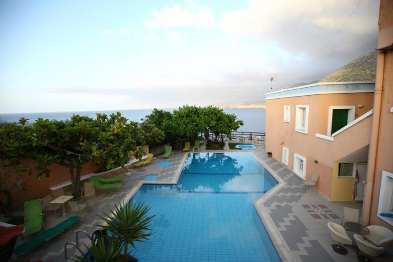 Ormos Atalia Aparthotel Bali  Exterior foto